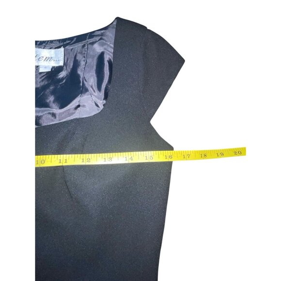 Item... VINTAGE USA? Women's Size 6 Cropped Black Ladder Cutout Zip Back Blouse - Picture 8 of 12